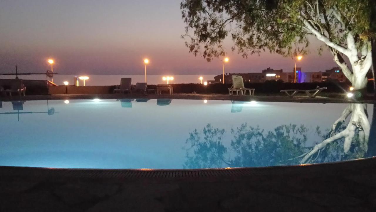 H&O Best Apt In Paphos! Екстер'єр фото