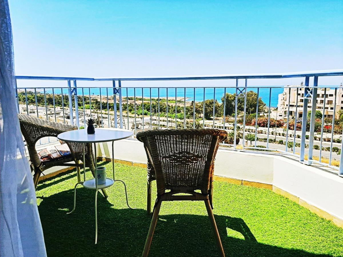 H&O Best Apt In Paphos! Екстер'єр фото