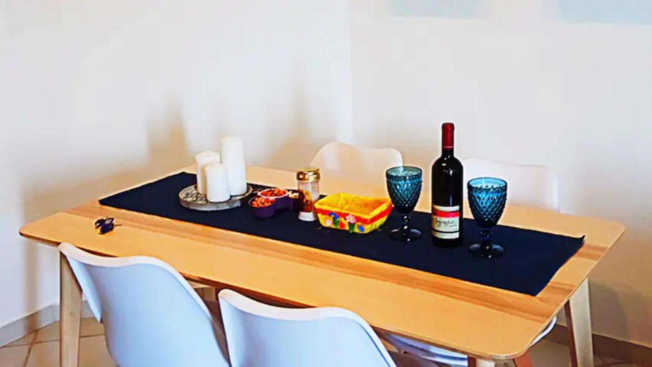H&O Best Apt In Paphos! Екстер'єр фото